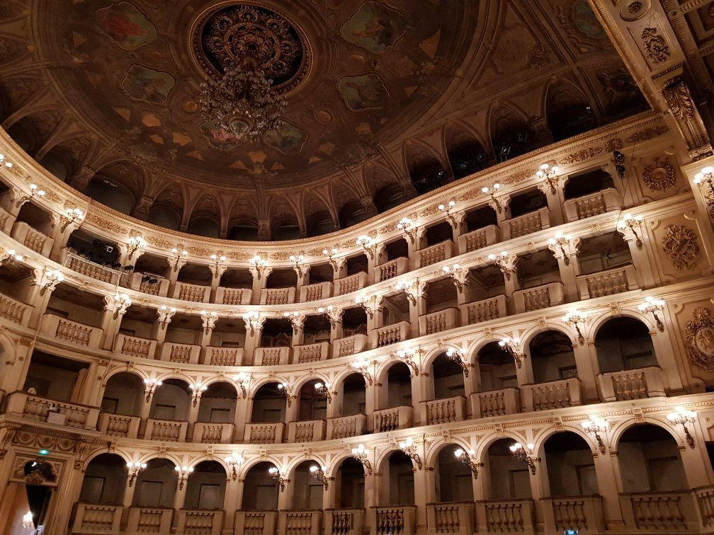 Teatro Comunale di Bologna景点图片
