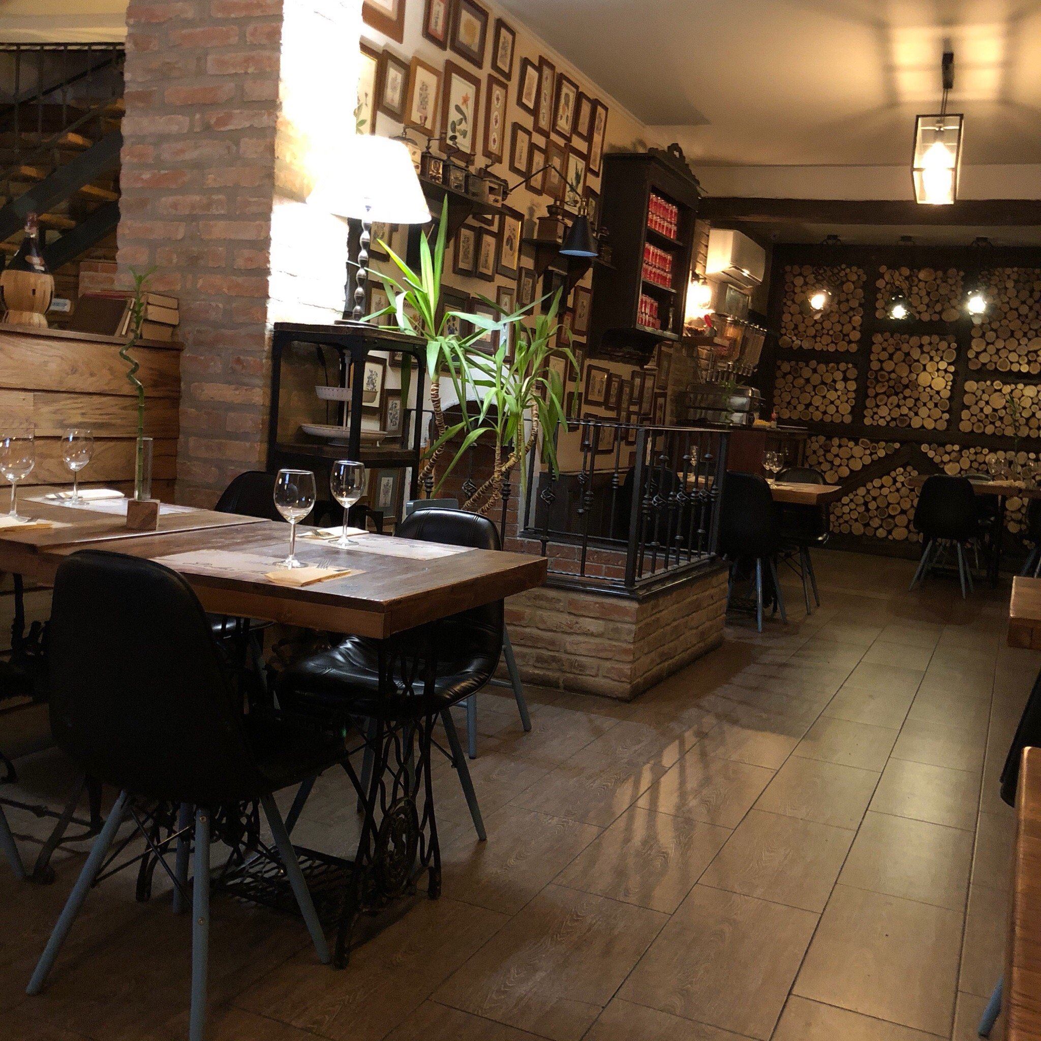 Pansion Strossmayer-餐饮
