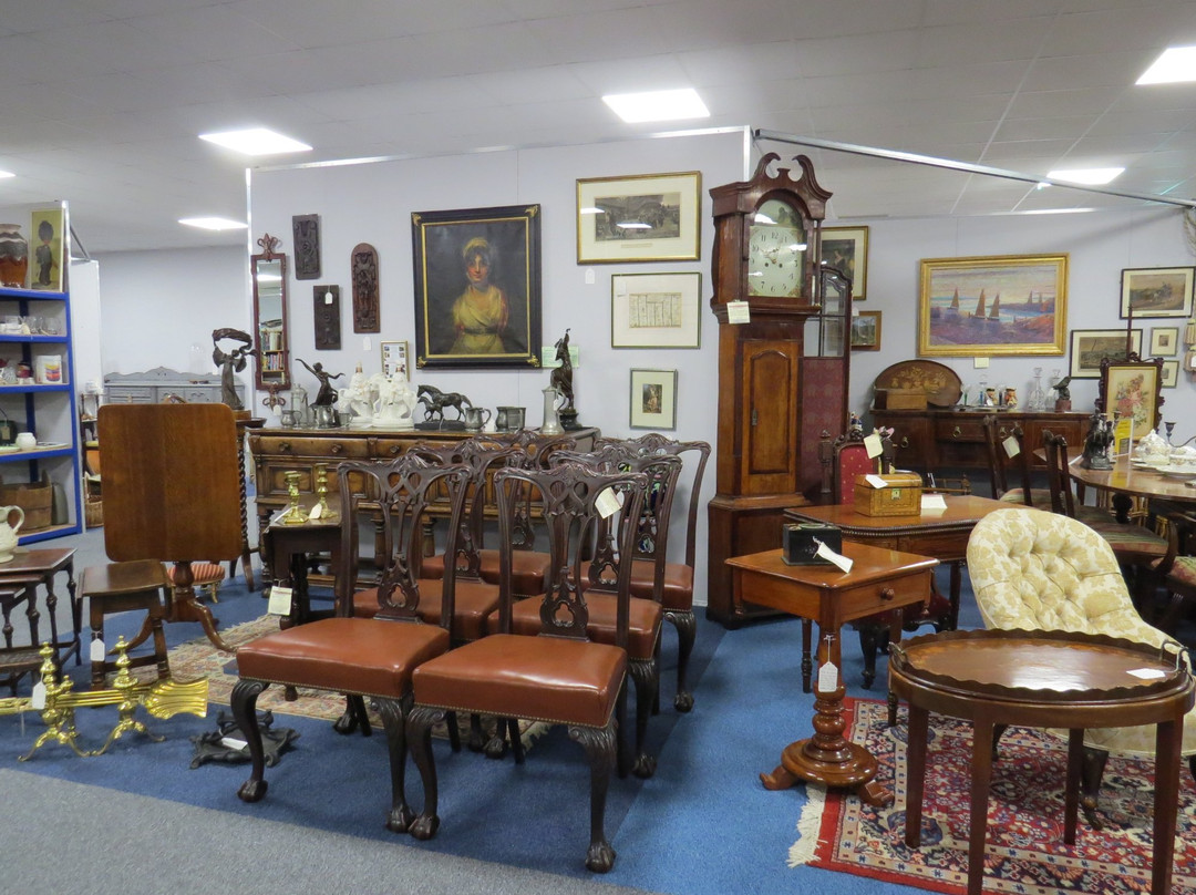 The Warehouse Antiques & Collectables景点图片