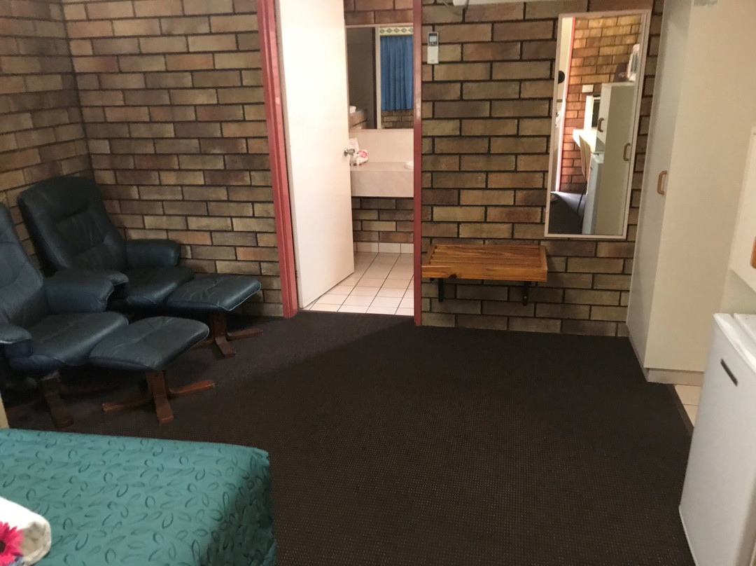 Miles Outback Motel主图