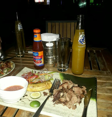 Triple seven bar and restaurant主图