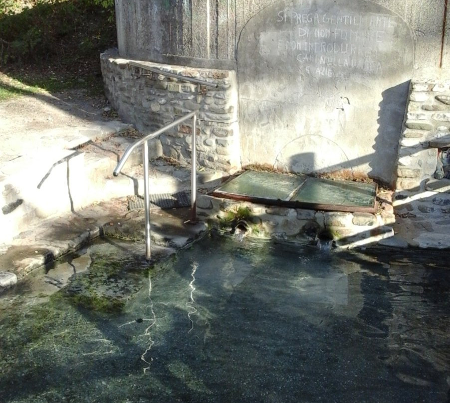 Terme Pubbliche di Rio Foino景点图片