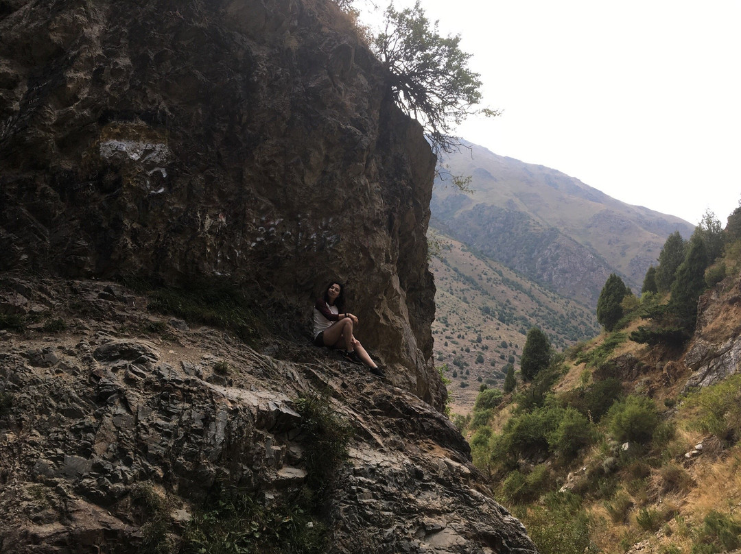 Issyk-Ata Gorge-比斯凯克必去景点