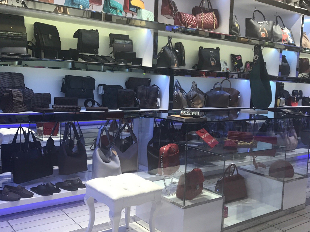 Authentic Marmaris - Bags, Shoes & Clothes景点图片