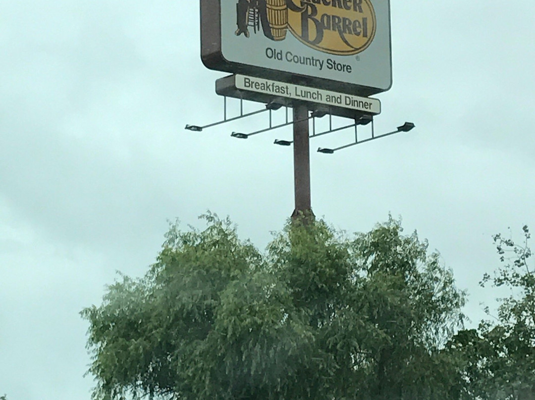 North Jackson餐馆和美食-Cracker Barrel