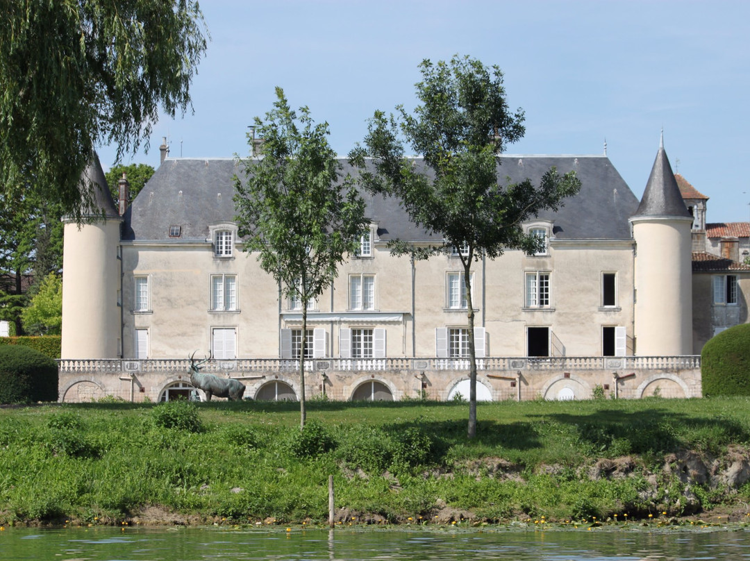 Cognac Canoe Club-干邑必去景点