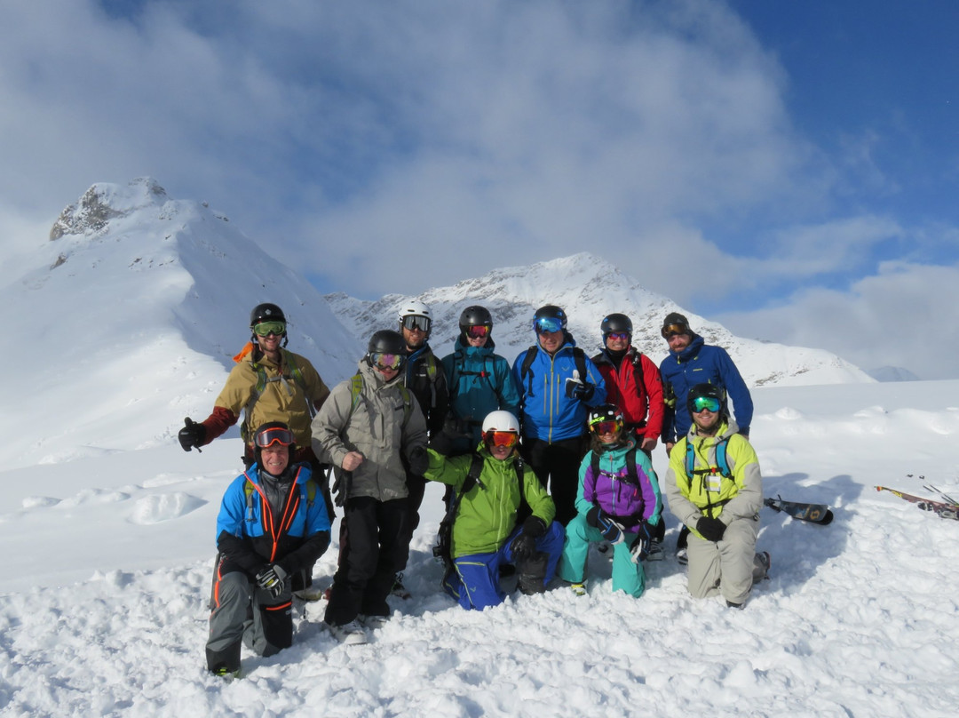 Cariboo SnowCat Skiing-维尔蒙特必去景点