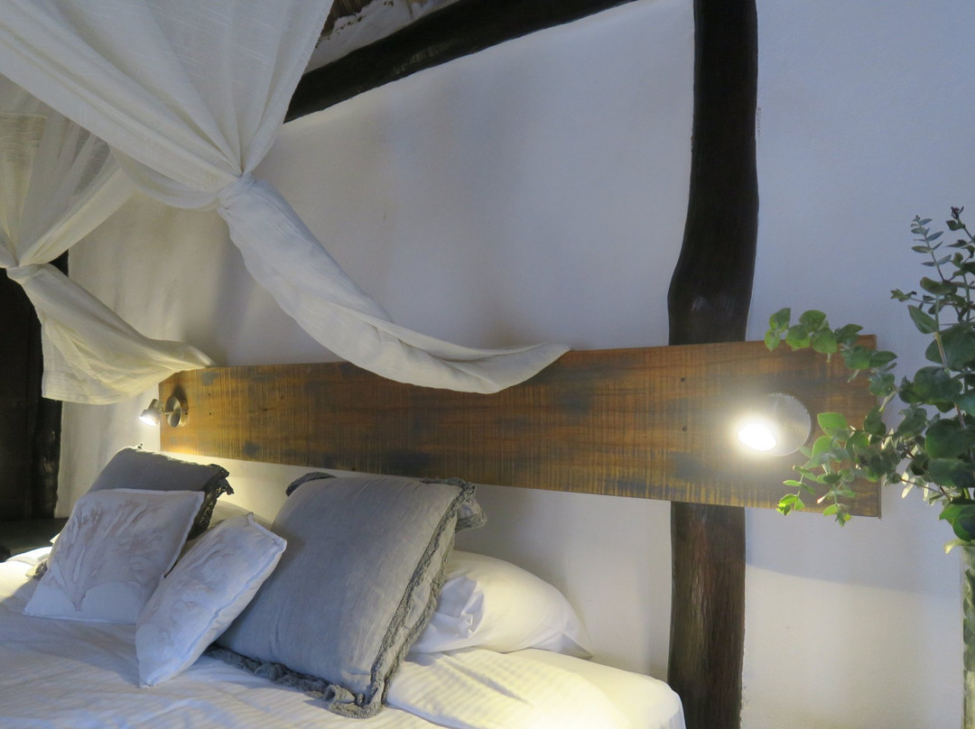 Playa Mambo Eco Cabanas