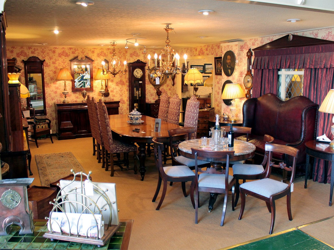 Collinge Antiques景点图片
