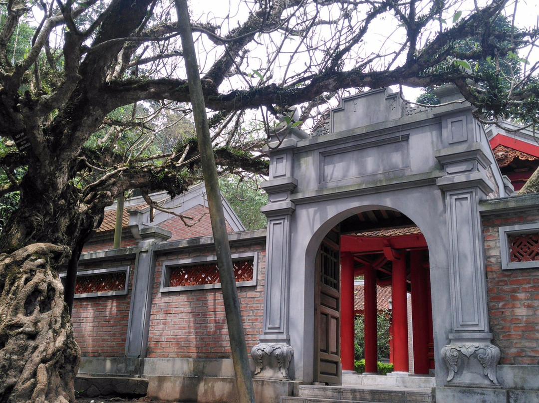 Son Tay旅游景点-Hung Temple