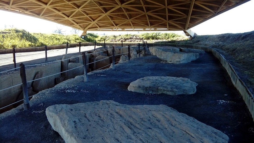 Dolmen de Alberite景点图片