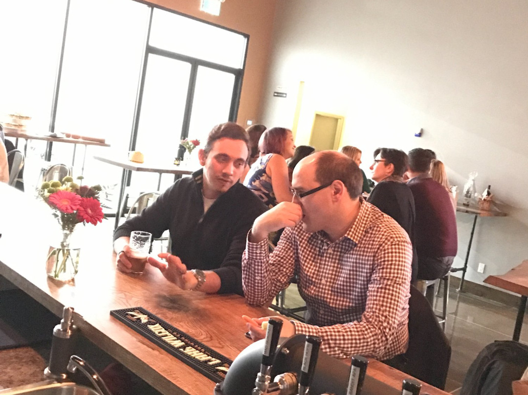 Lake Wilcox Brewing Co.景点图片
