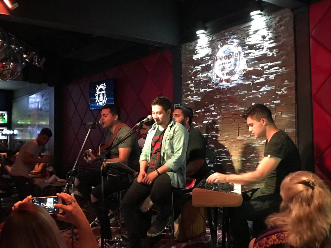 Malargue餐馆和美食-People Bar Resto