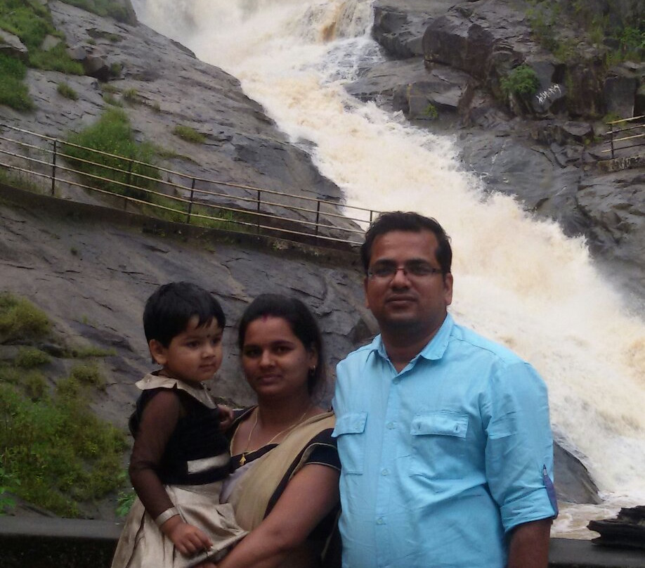 Rajpuri Waterfall景点图片