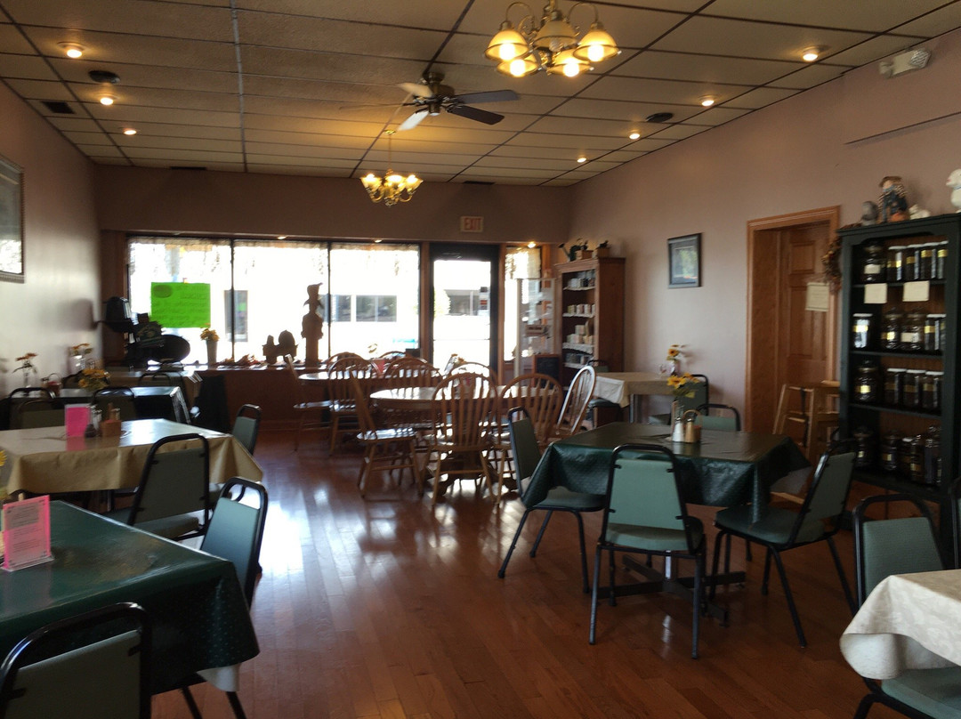 Grovertown餐馆和美食-Corner Cup Cafe