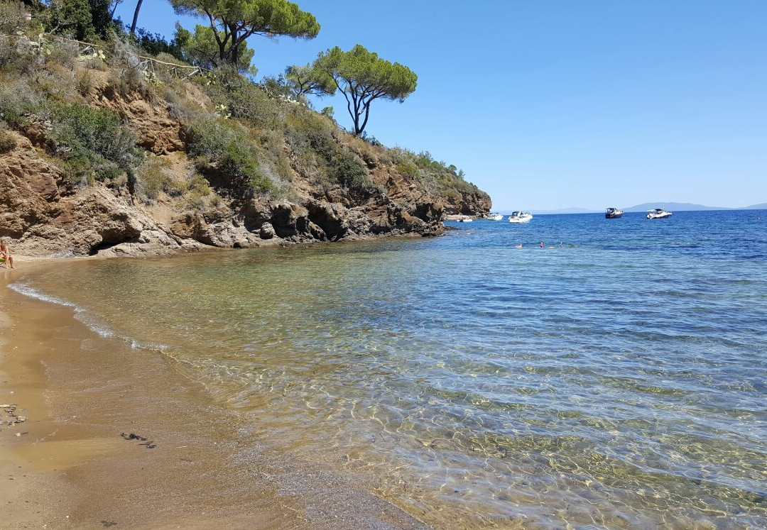 Spiaggia Capo Perla景点图片