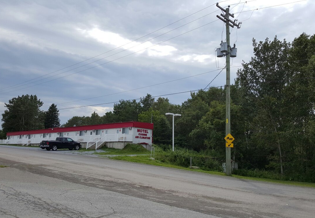 Saint-Athanase酒店住宿-Auberge St-Alexandre