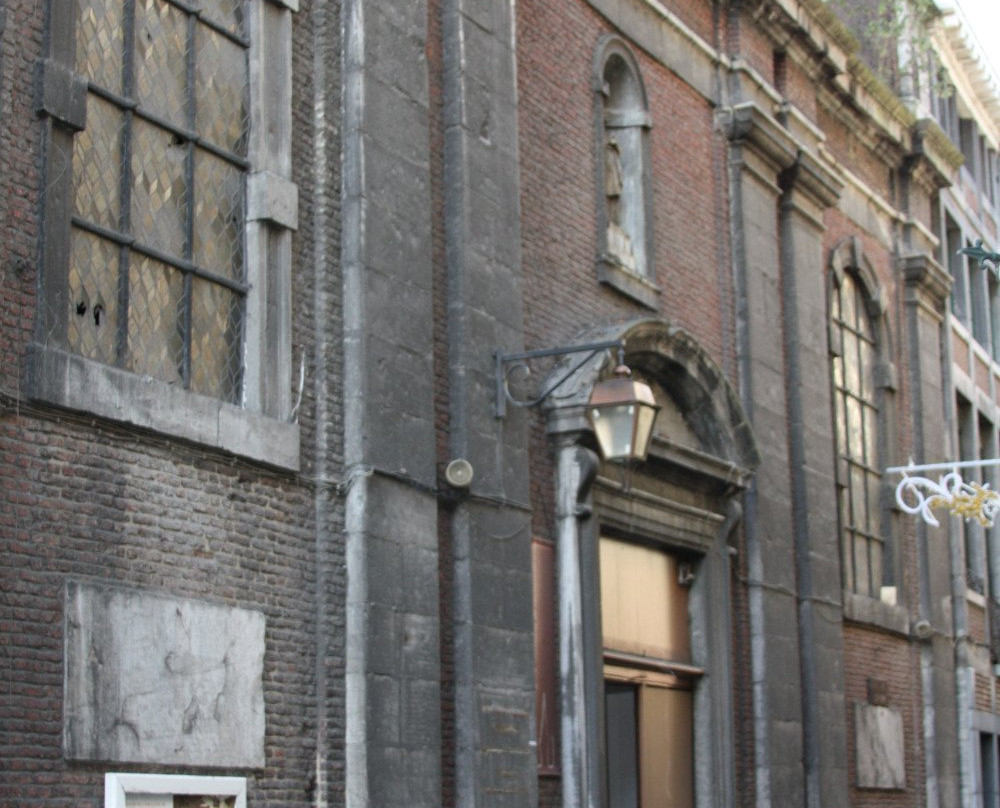 Eglise Saint-Antoine et Sainte-Catherine景点图片