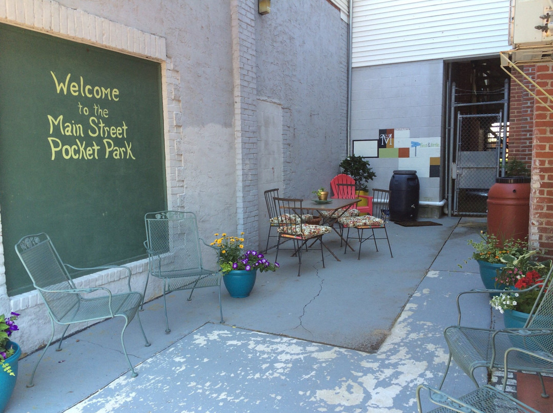 Middletown Main Street Pocket Park-Middletown必去景点