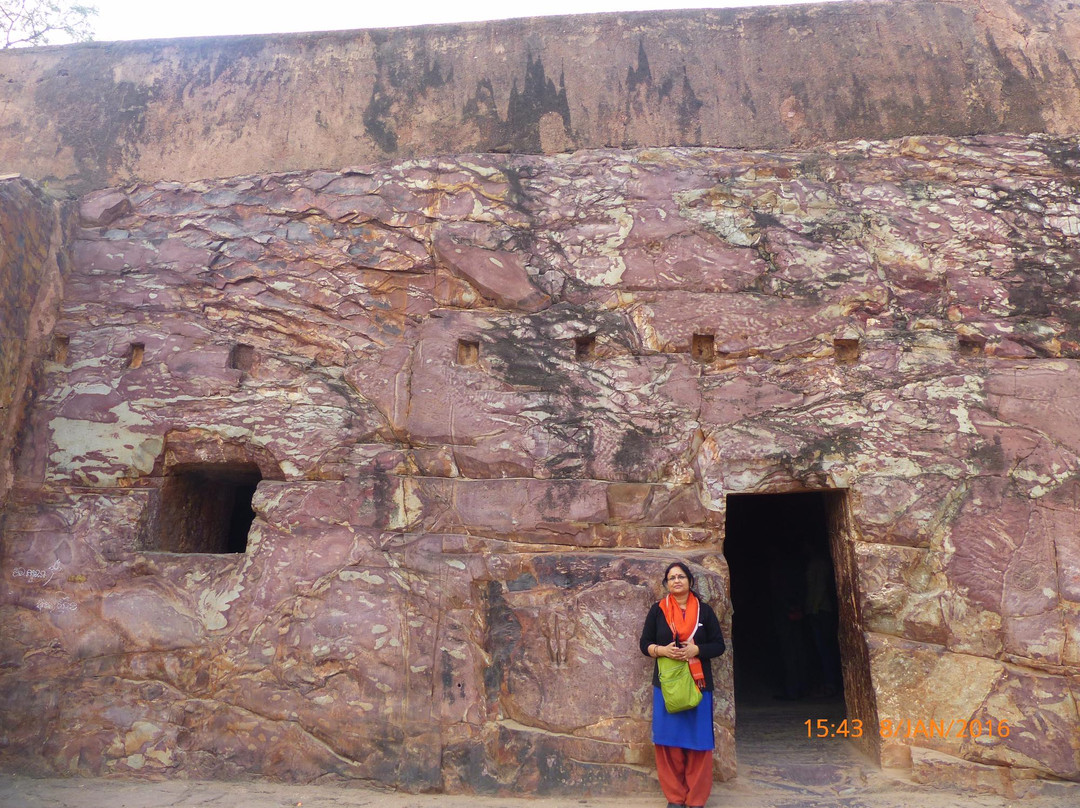 Sonabhandara Caves景点图片