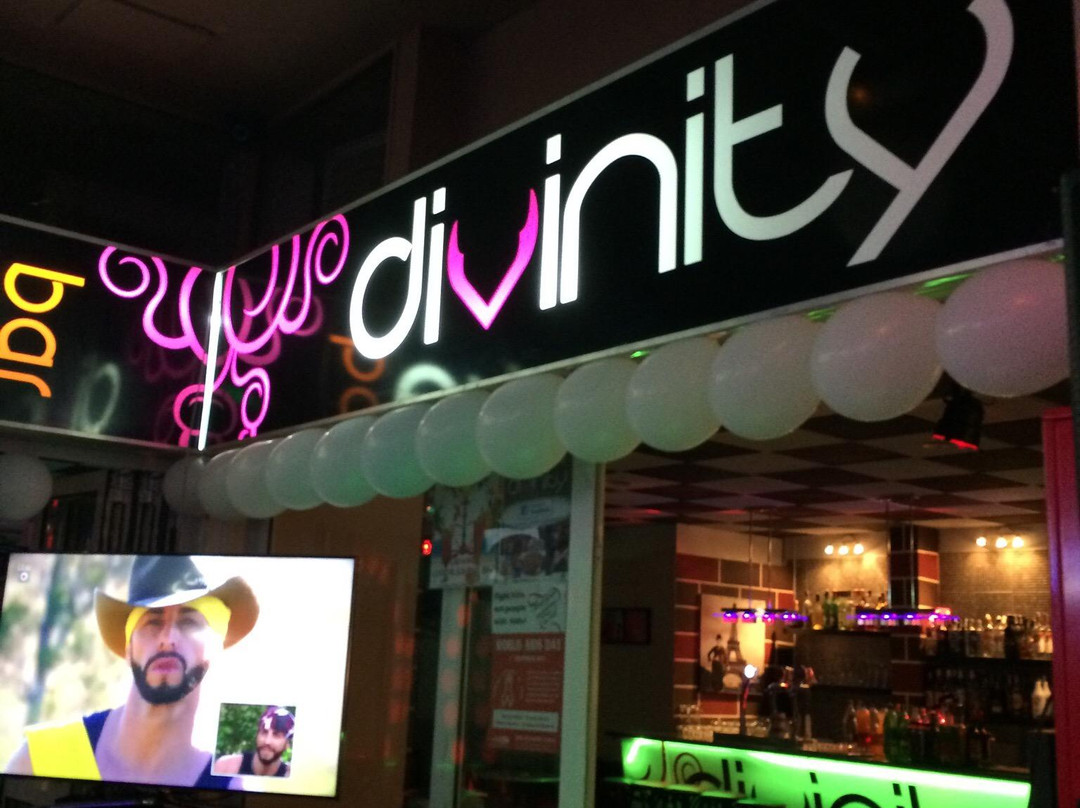 Divinity Karaoke Bar景点图片