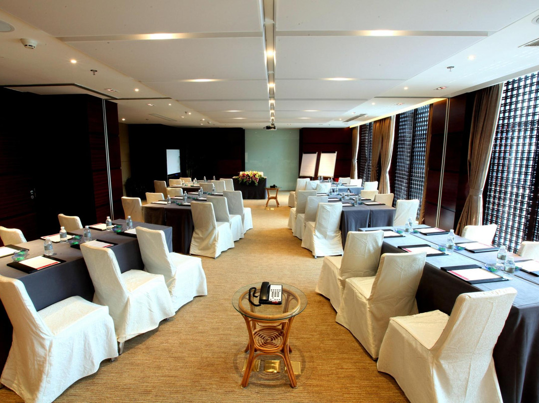 上海新园华美达广场酒店主图