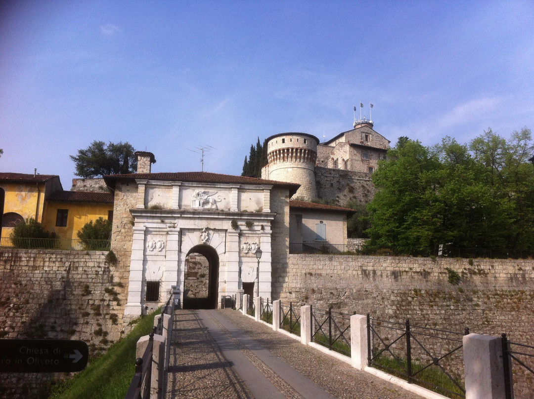 Brescia Castle景点图片