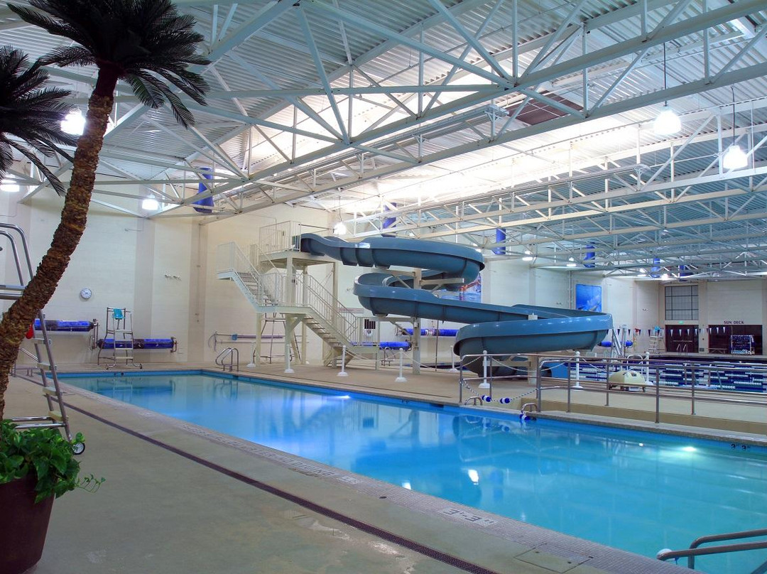 Monterey Sports Center景点图片