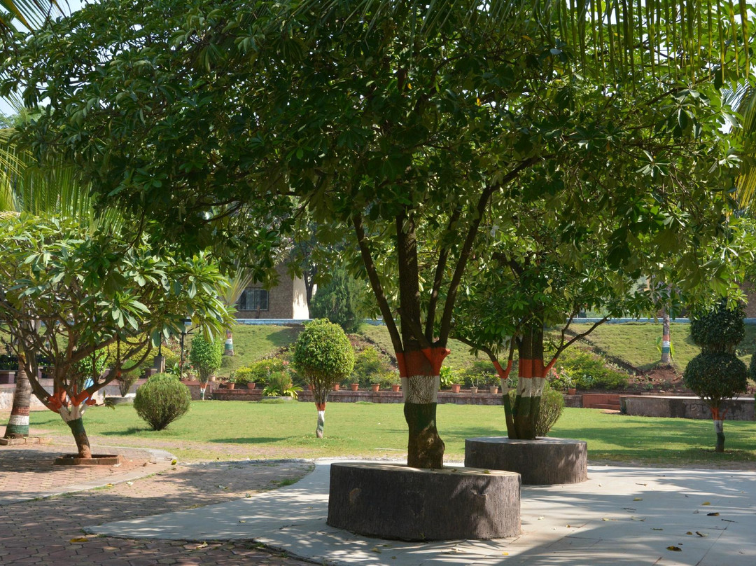 RutuGandh Lakeside Leisure Resort主图