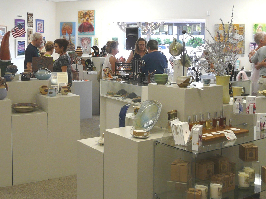 OVA Arts-奥海必去景点