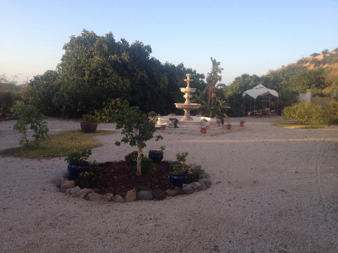 日与月阿育吠陀健康疗养与会议酒店主图