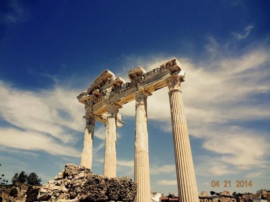 Apollon Temple景点图片