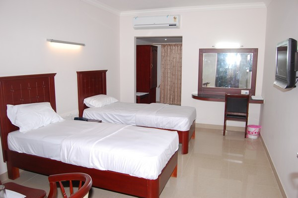 Hotel Queen Palace主图