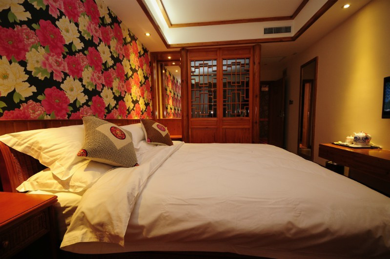 易佳时尚酒店主图