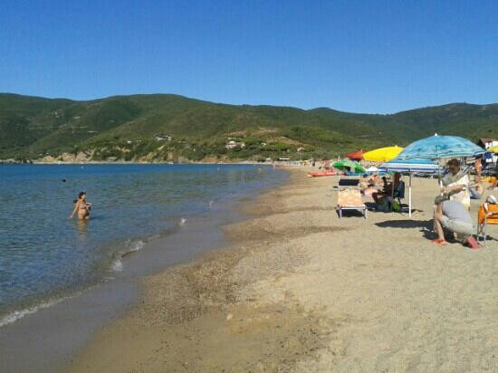 Spiaggia di Lacona景点图片
