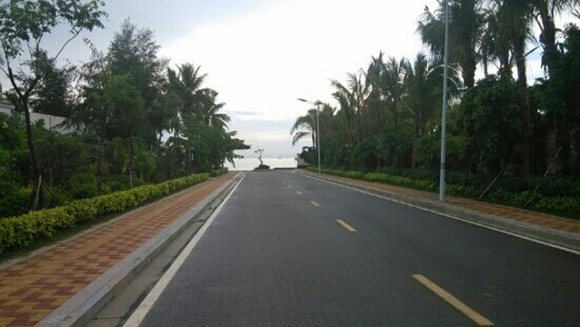 三亚迷途国际青年旅舍鹿回头店主图