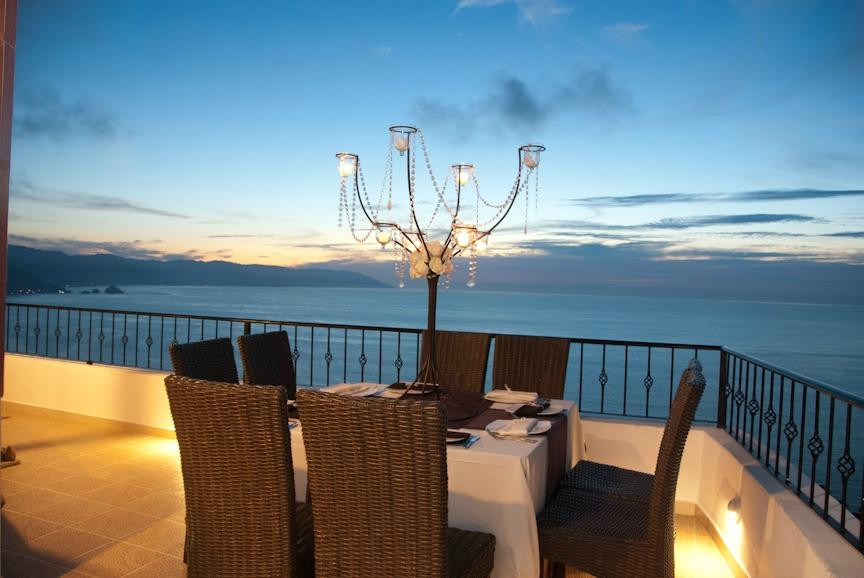 Conchas Chinas餐馆和美食-The View Vallarta