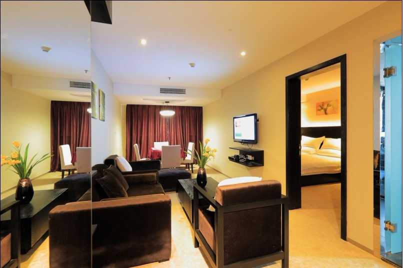 泊联汇时尚酒店(重庆沙坪坝高铁站西南医院店）主图