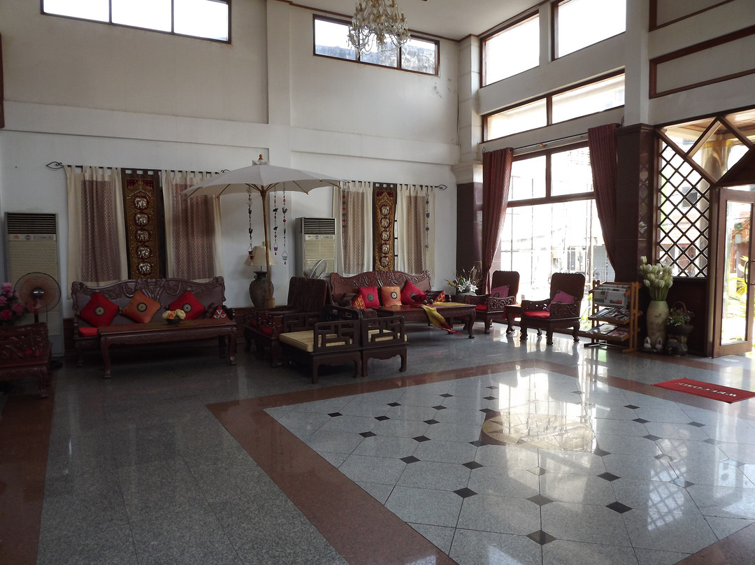 Ban Donnoun酒店住宿-B & P Hotel