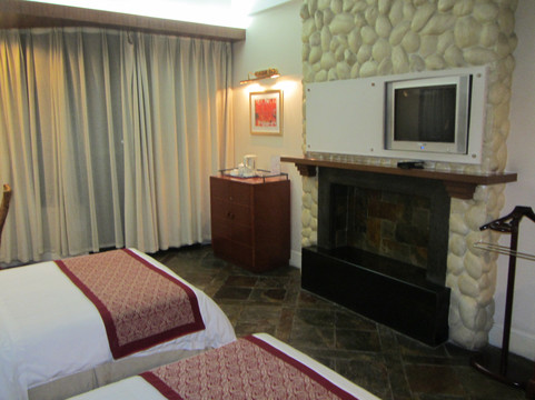 88号鹅岭公园酒店(重庆鹅岭栈桥印制贰厂店)主图