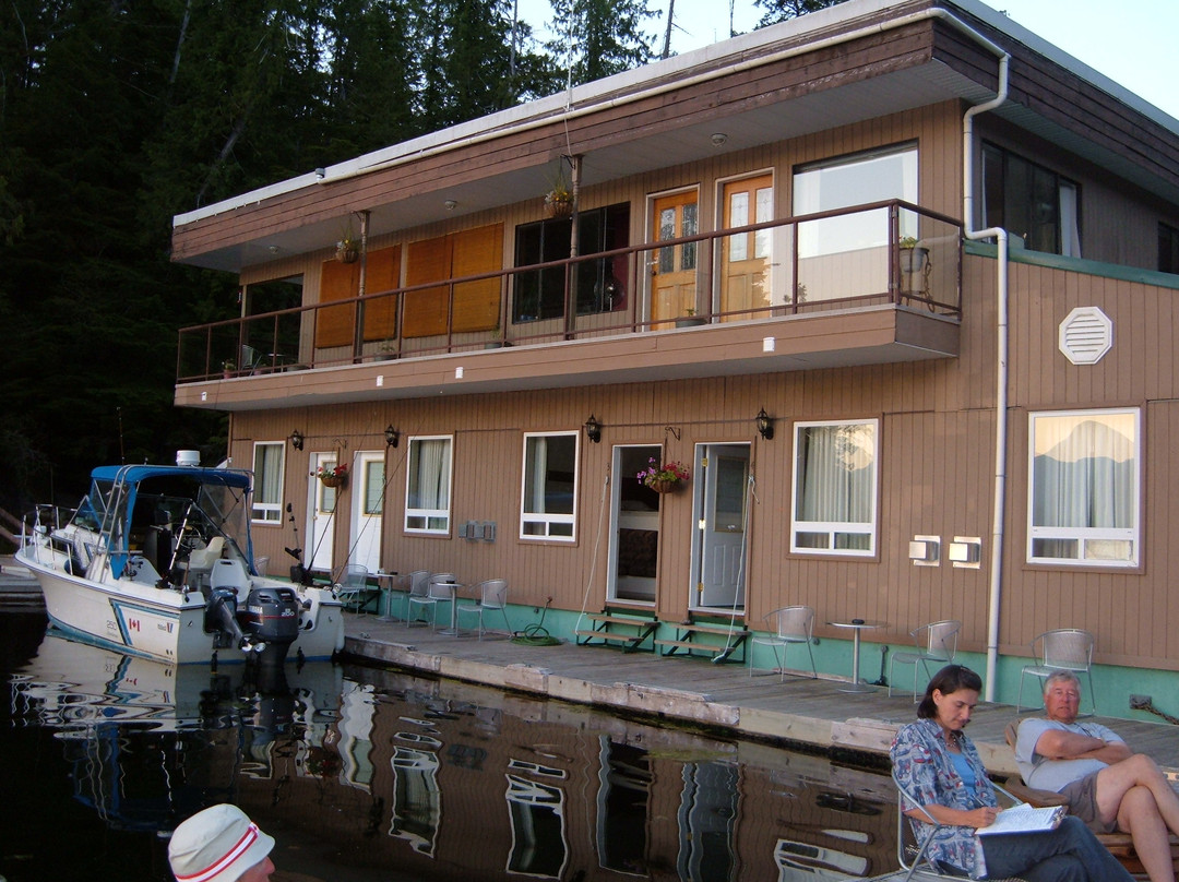 Pacific Safaris Lodge