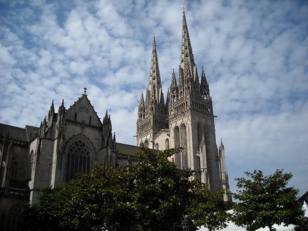 Cathédrale Saint-Corentin-坎佩尔必去景点