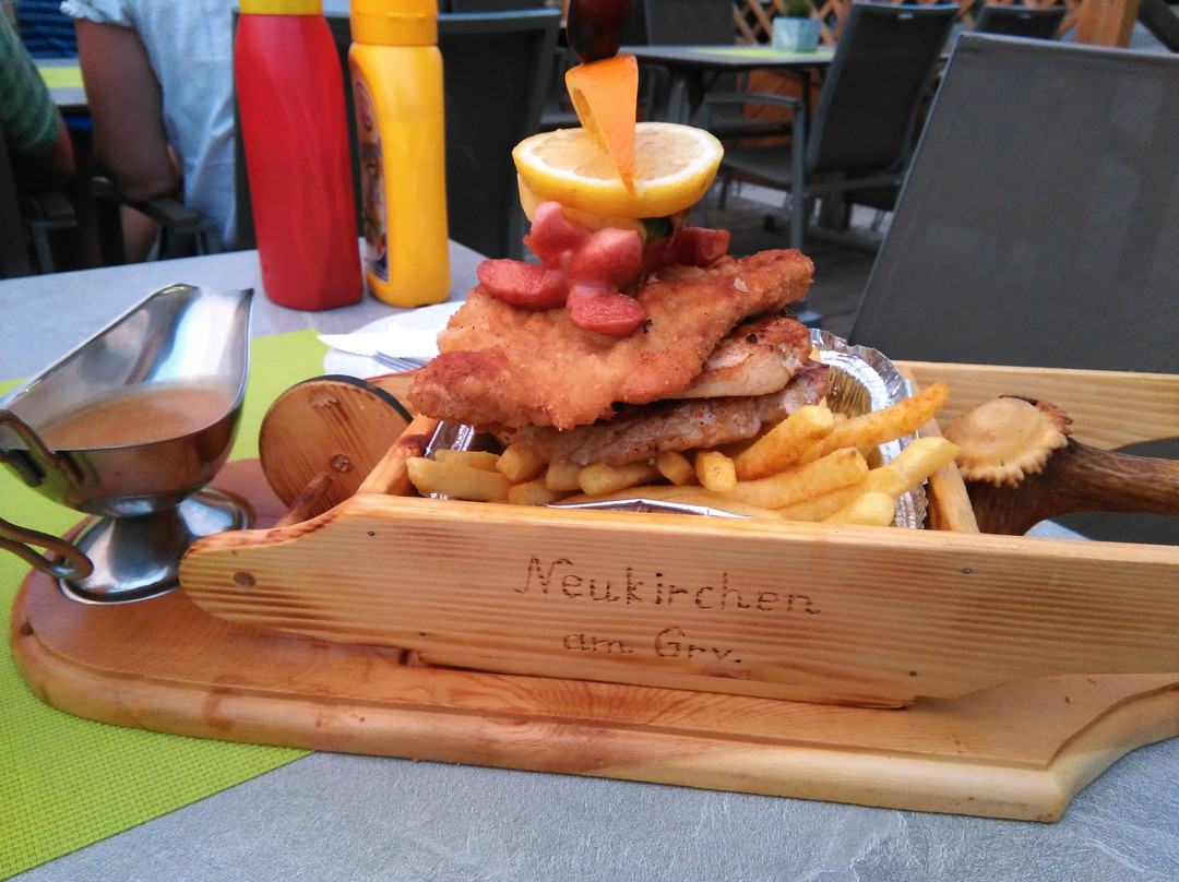 森林品兹高餐馆和美食-Cafe-Restaurant Dorfstubn