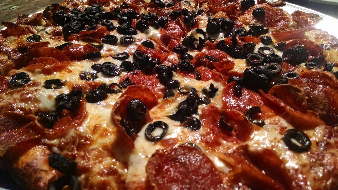 太阳河餐馆和美食-Blondie's Pizza