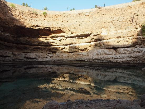 Bimmah Sinkhole-马斯喀特必去景点
