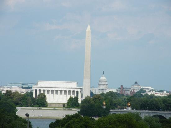 U.S. Marine Corps War Memorial-阿灵顿必去景点