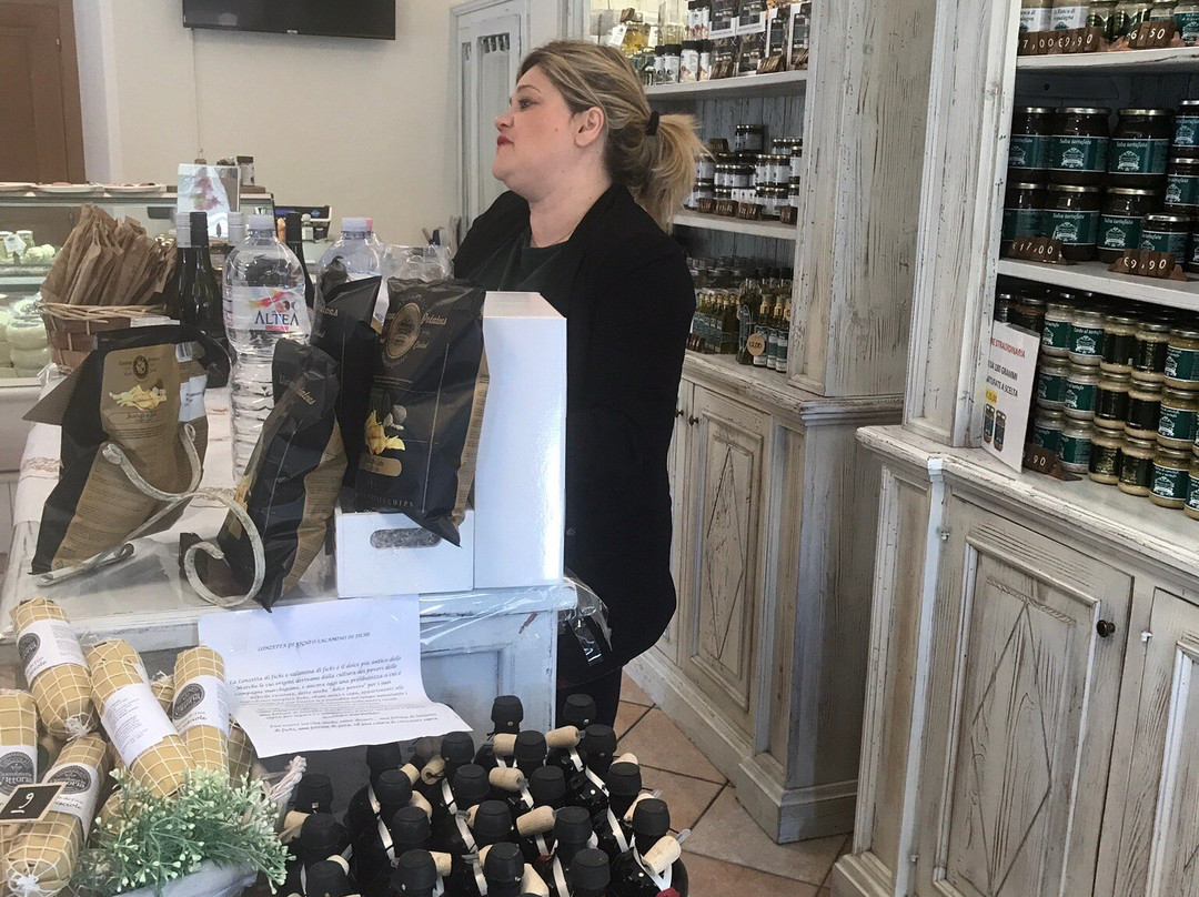 Tartufi di Acqualagna - Truffle Tasting and Shop-Acqualagna必去景点