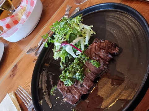 圣罗西山林酒店主图