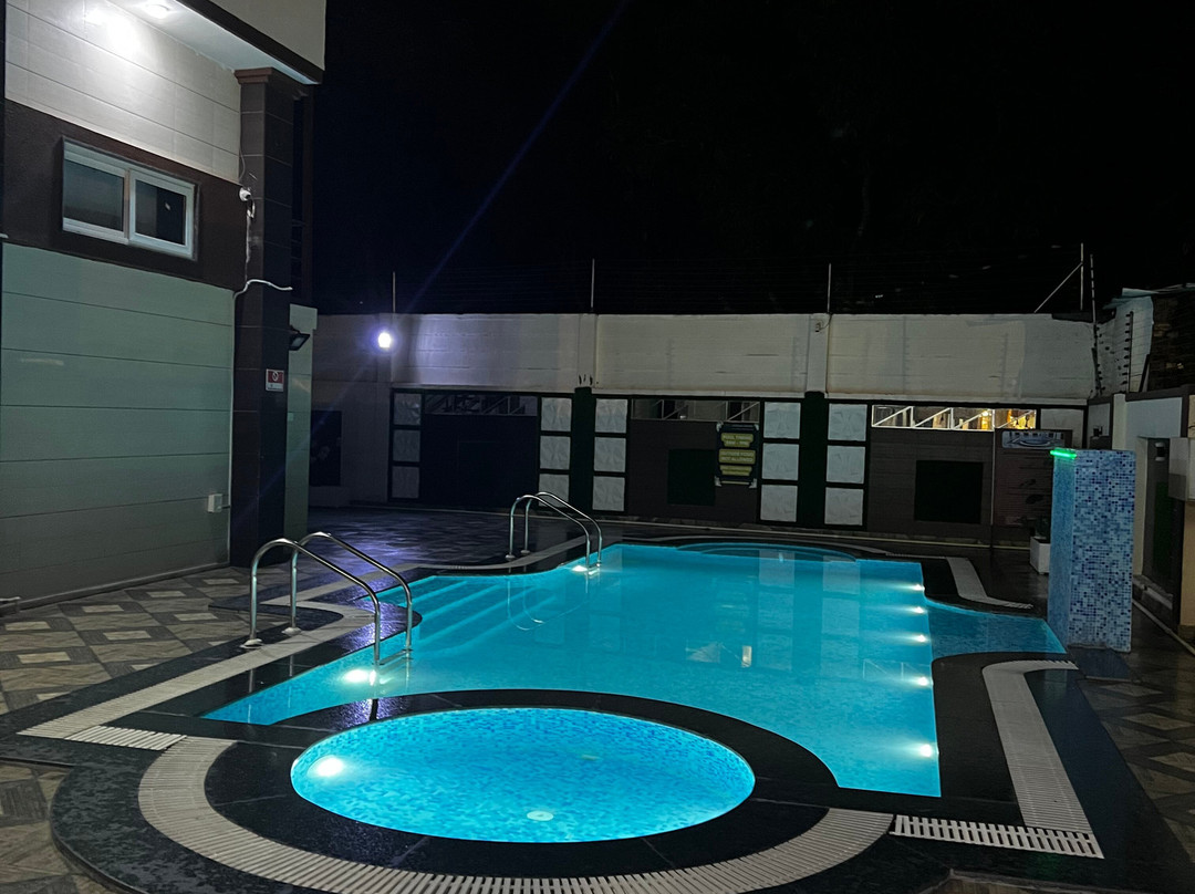 瓦斯达大酒店主图