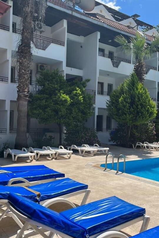 Alvaro Apart主图